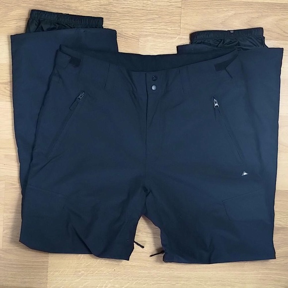 Quick Silver Utility Collection Snow and Ski Pants - Picture 1 of 16